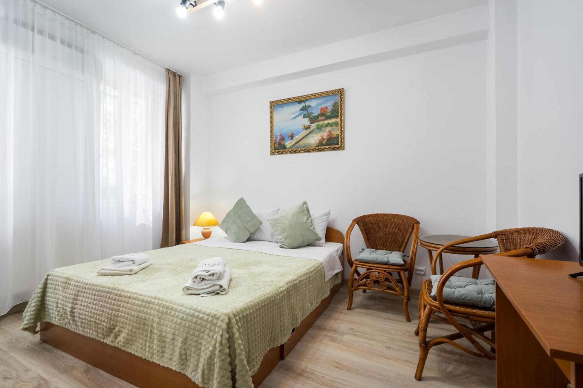 Flower's B&B Bukarest Exterior foto